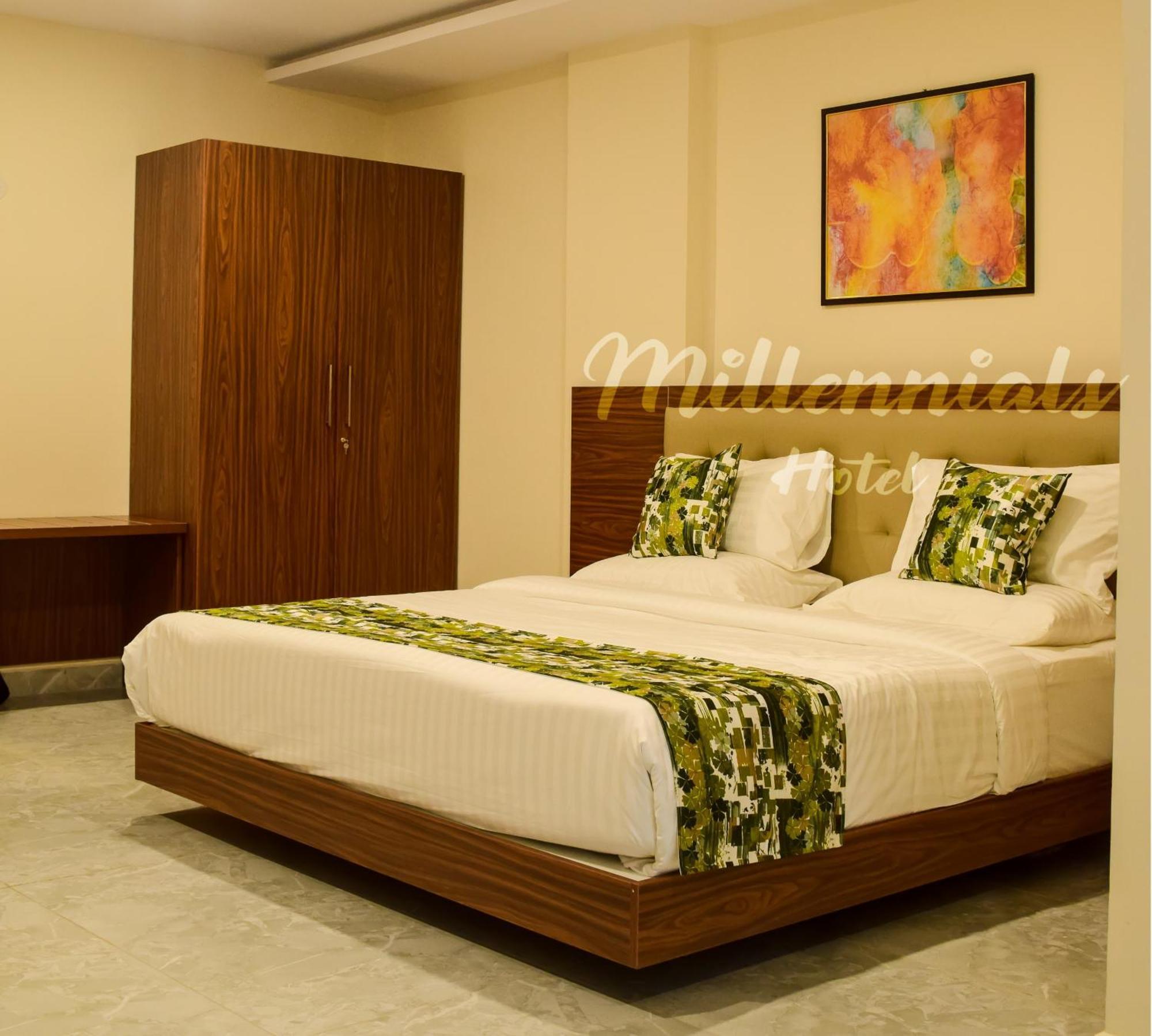 S R Plaza At Delhi Airport Hotel New Delhi Bagian luar foto